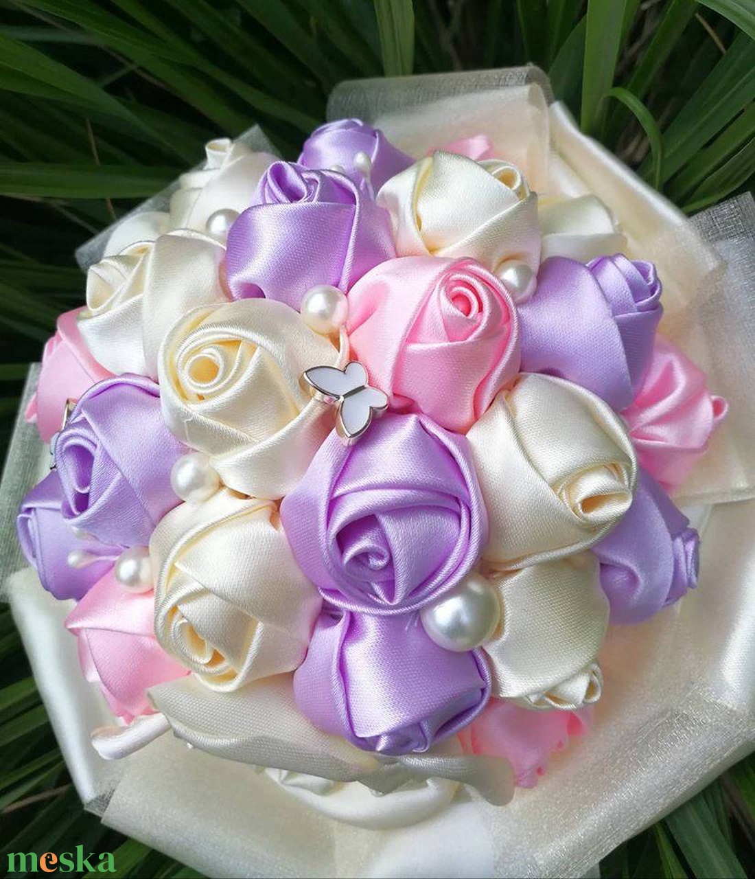 Szatén Menyasszonyi dobócsokor vagy Koszorúslány csokor vagy Ballagócsokor  - esküvő - menyasszonyi- és dobócsokor - Meska.hu