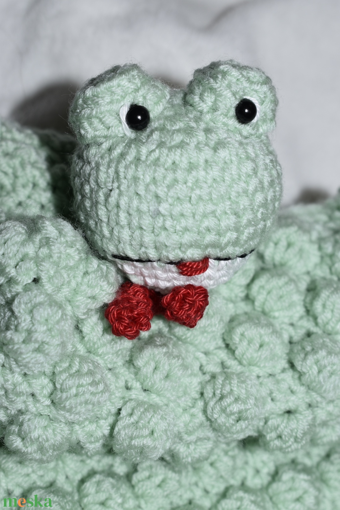 Horgolt béka szundi kendő  ,babaköszöntő ajándék  - játék & sport - 3 éves kor alattiaknak - alvóka & rongyi - Meska.hu