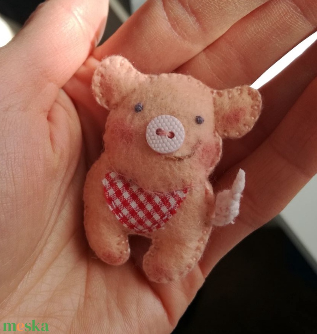 Malac kitűző - - Meska.hu Malac kitűző - - Meska.hu