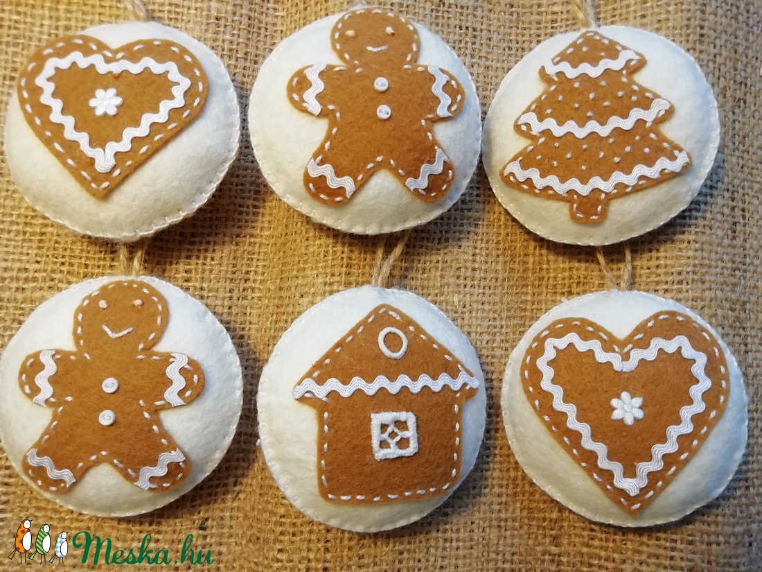 Filc mézes díszek - karácsony - karácsonyi lakásdekoráció - karácsonyfadíszek - karácsonyi lakásdekoráció - Meska.hu