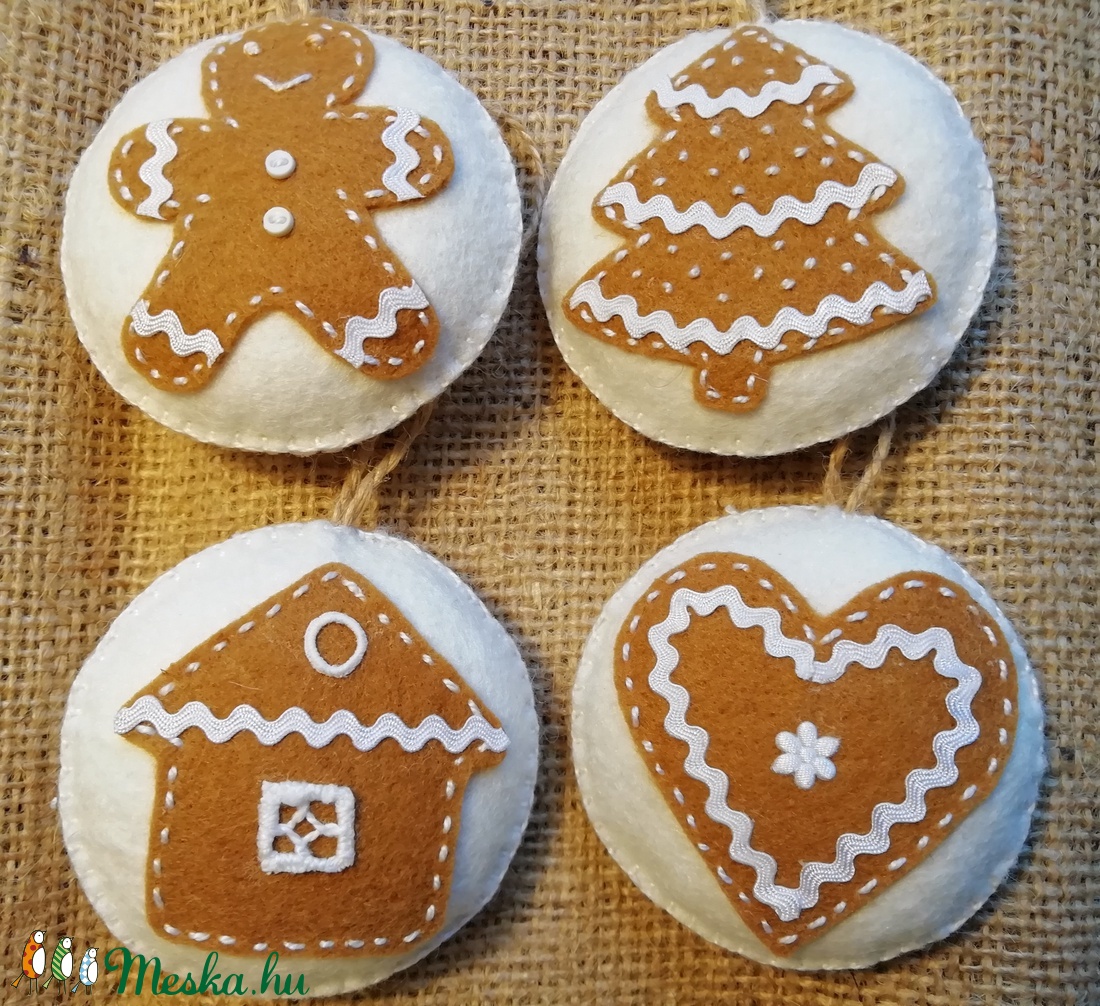 Filc mézes díszek - karácsony - karácsonyi lakásdekoráció - karácsonyfadíszek - karácsonyi lakásdekoráció - Meska.hu
