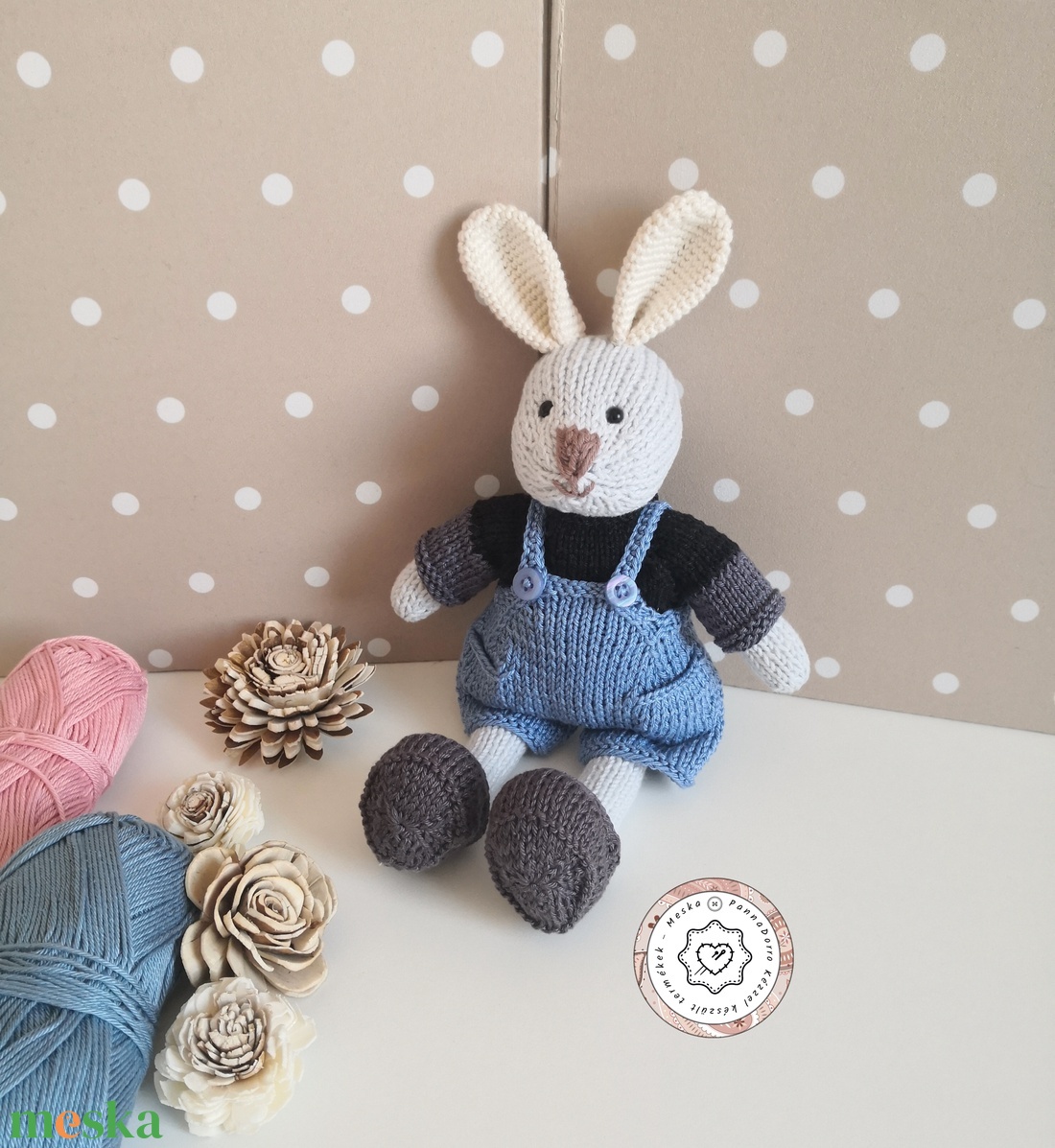 Nyuszi játékbaba, kötött amigurumi, öltöztethető fiú nyuszóka figura, kötött levehető nadrág, cipő, pulóverrel - játék & sport - baba & babaház - öltöztethető baba - Meska.hu Nyuszi játékbaba, kötött amigurumi, öltöztethető fiú nyuszóka figura, kötött levehető nadrág, cipő, pulóverrel - játék & sport - baba & babaház - öltöztethető baba - Meska.hu