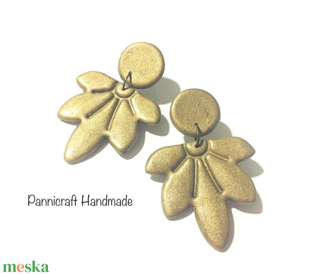 Aranyló gyurma fülbevaló - ékszer - fülbevaló - lógó fülbevaló - Meska.hu