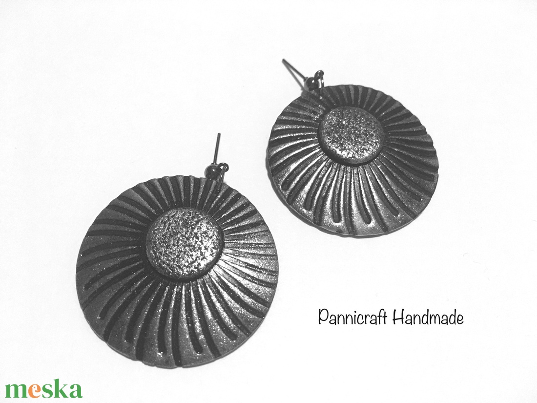 Ezüst nap gyurmafülbevaló - ékszer - fülbevaló - lógó fülbevaló - Meska.hu