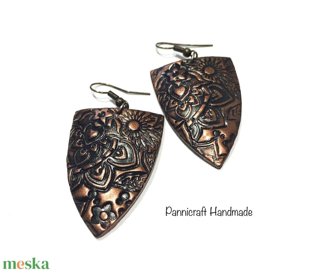 Mandala mintás gyurmafülbevaló - ékszer - fülbevaló - lógó fülbevaló - Meska.hu Mandala mintás gyurmafülbevaló - ékszer - fülbevaló - lógó fülbevaló - Meska.hu