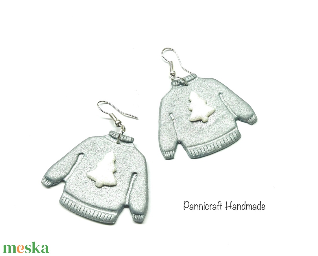 Karácsonyi pulcsi gyurmafüli - ékszer - fülbevaló - lógó fülbevaló - Meska.hu