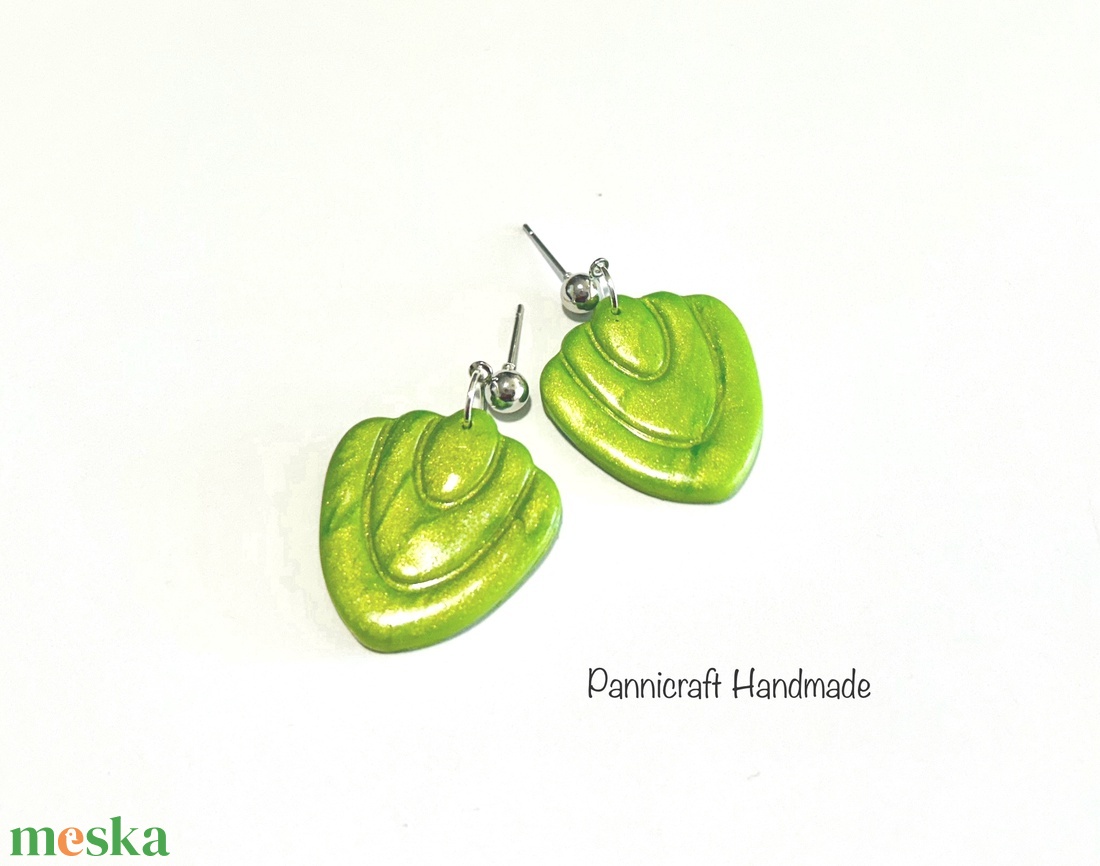 Zöld harmat gyurmafülbevaló - ékszer - fülbevaló - lógó fülbevaló - Meska.hu