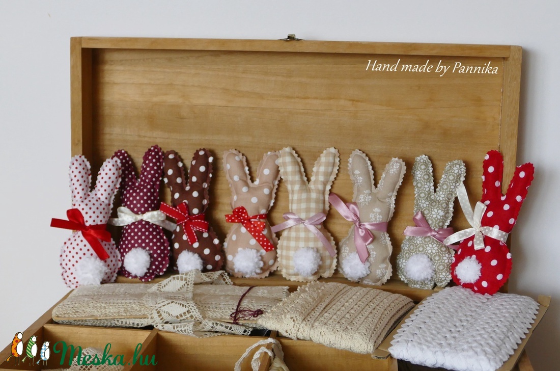 Három, húsvéti textil nyuszi, pom-pom farokkal (drappok) -  - Meska.hu