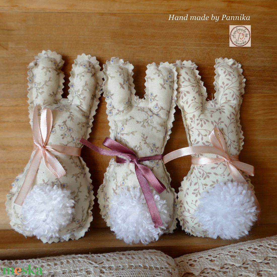 Három nyulak :) Húsvéti textil nyuszik, pom-pom farokkal - otthon & életmód - dekoráció - dísztárgy - Meska.hu