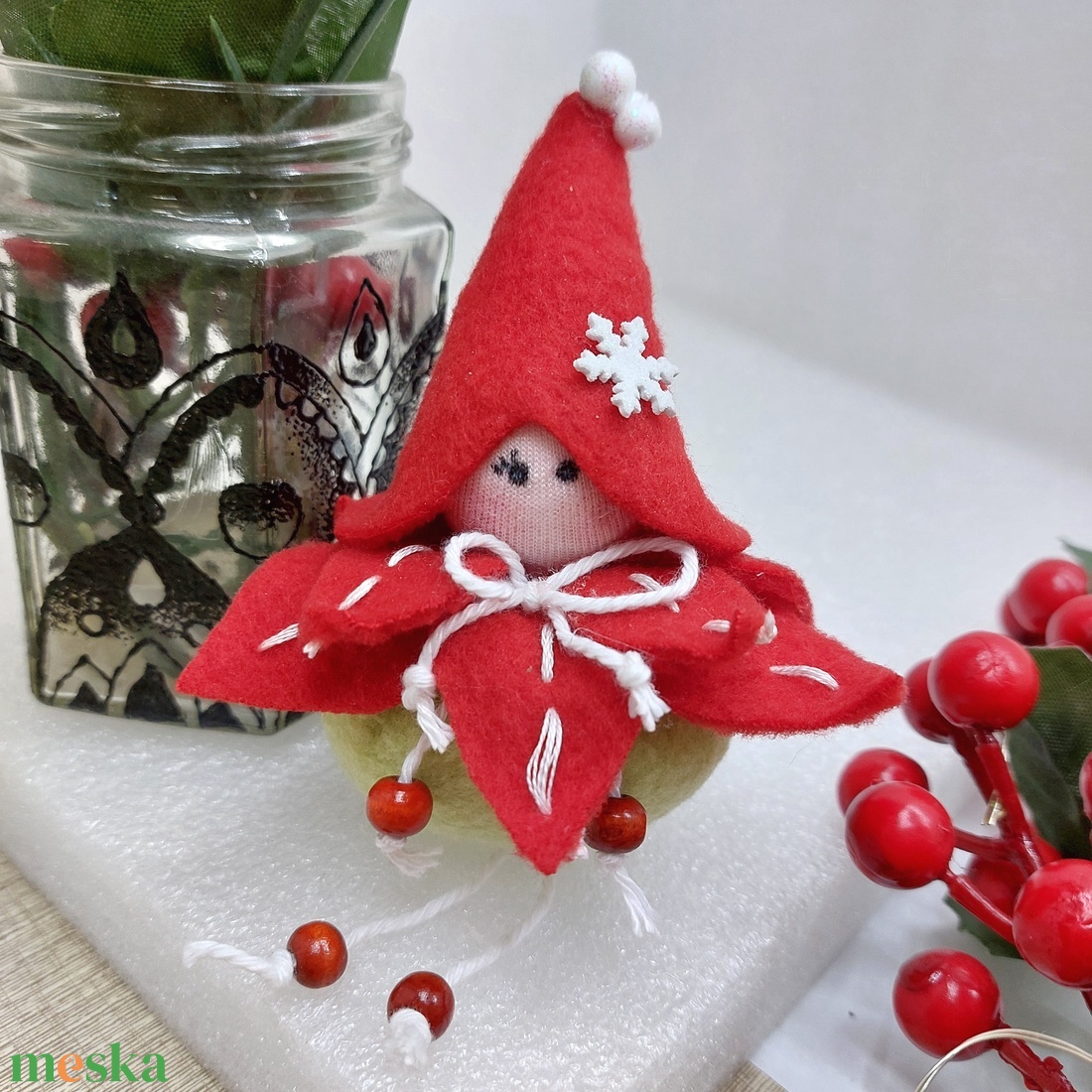 Mikulásvirág baba ünnepi dísz. - karácsony - karácsonyi lakásdekoráció - karácsonyi manók, figurák - Meska.hu