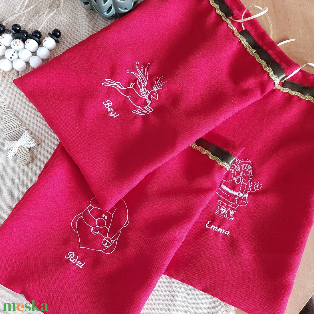 AKCIÓ! Névre HÍMZETT mikulászsák 2400 Helyett.. (Télapós fehér hímzéssel) - karácsony - mikulás - mikulás zsák - Meska.hu