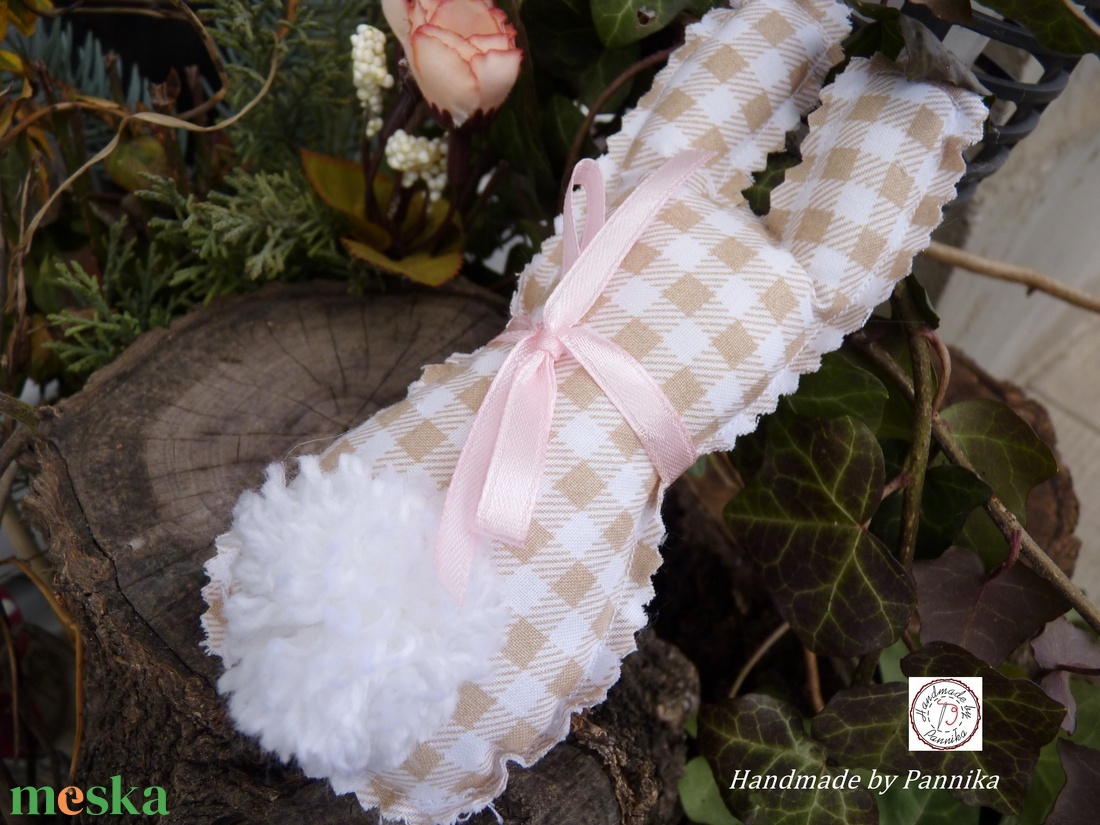 Húsvéti textil nyuszi, pom-pom farokkal  - otthon & életmód - dekoráció - dísztárgy - Meska.hu