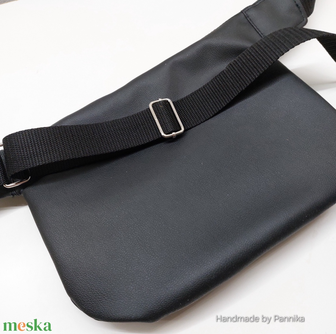 Fekete textilbőr átvethető táska - táska & tok - kézitáska & válltáska - vállon átvethető táska - Meska.hu