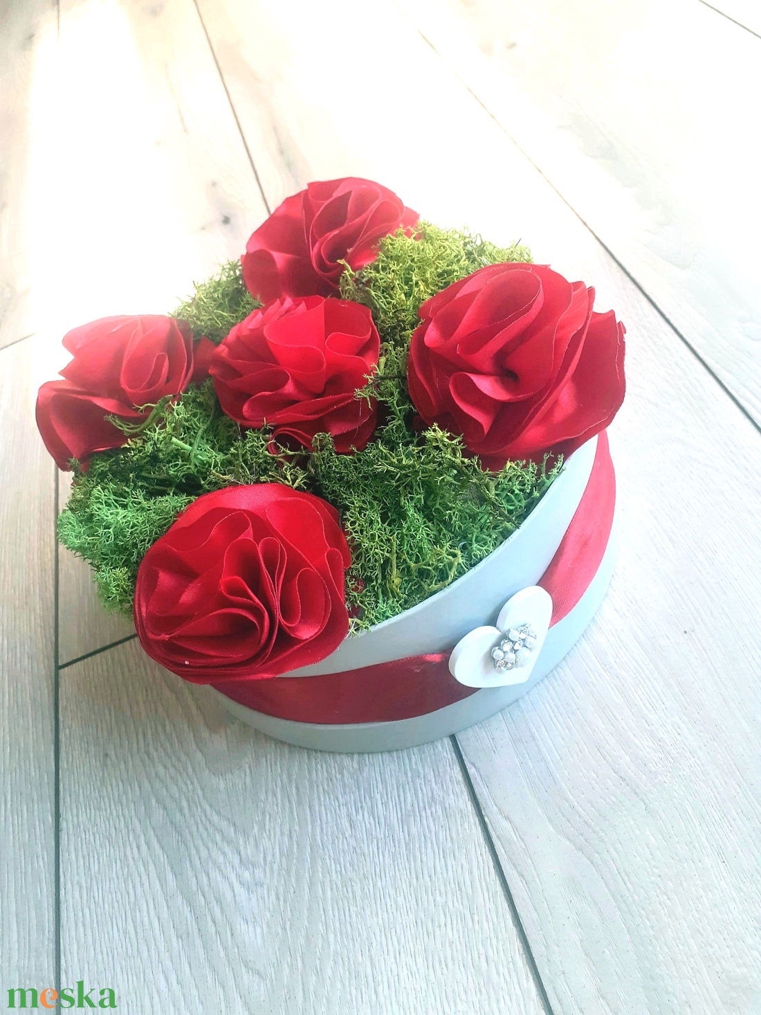 Zuzmós virágbox, piros - otthon & életmód - dekoráció - asztal és polc dekoráció - asztaldísz - Meska.hu