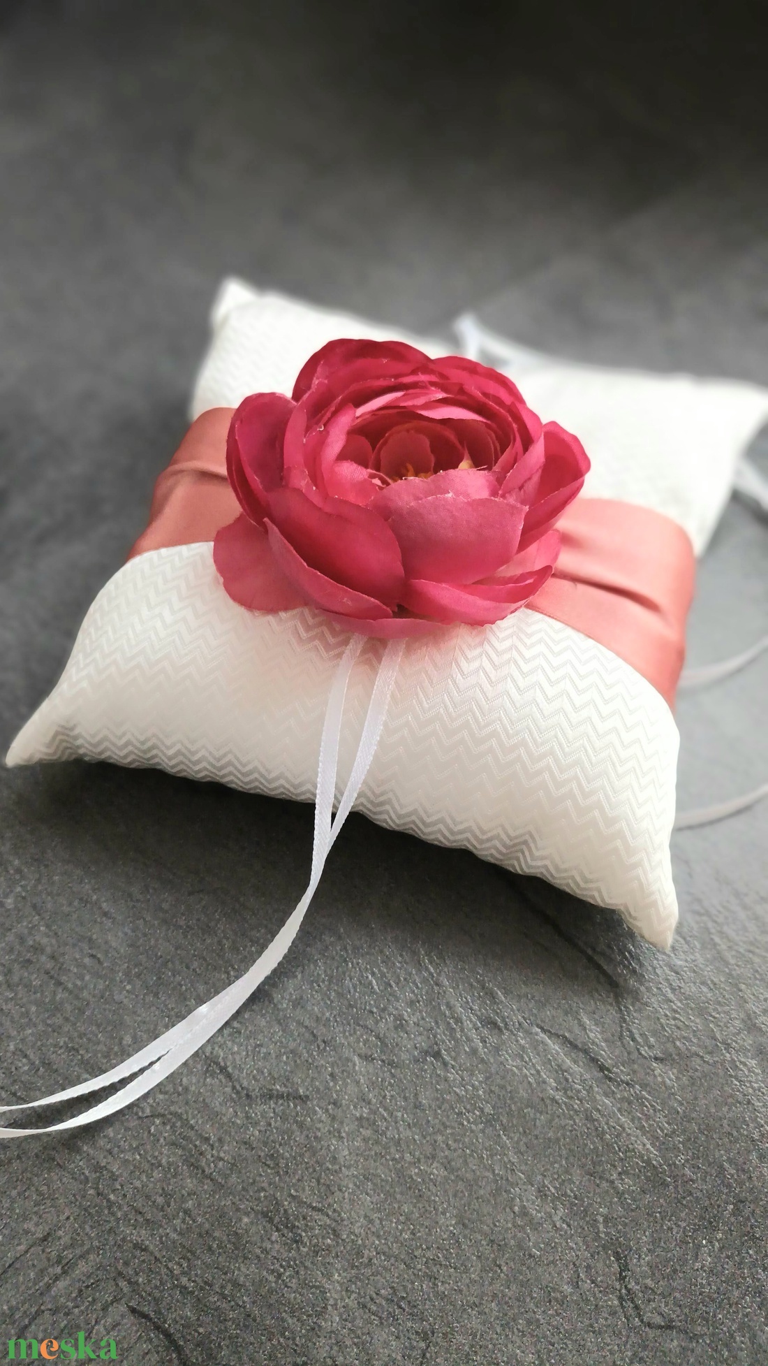 Virágos Gyűrűpárna, mályva, esküvő - esküvő - kiegészítők - gyűrűtartó & gyűrűpárna - Meska.hu