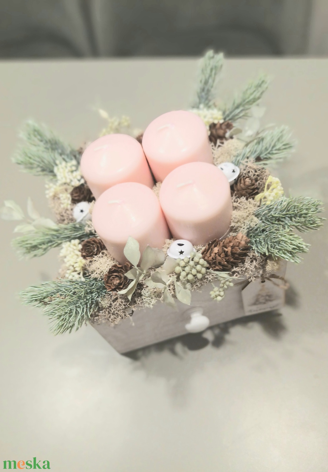 Pasztell rózsaszín és krém adventi asztaldísz  - karácsony - adventi díszek - adventi gyertyadíszek és koszorúdíszek - Meska.hu