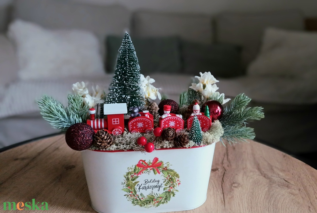 Karácsonyi csodavilág havas virágokkal - karácsony - adventi díszek - adventi asztaldísz - Meska.hu