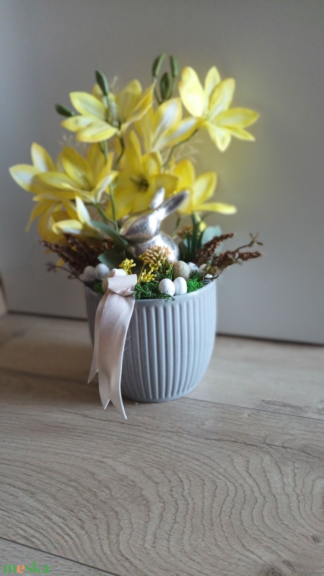 Magnólia húsvéti asztaldísz - otthon & életmód - virágdekoráció - virágdíszek - asztali virágdísz - Meska.hu