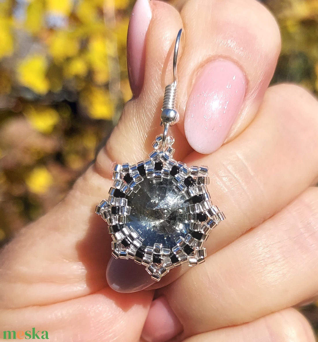 Szürke Swarowski köves fülbevaló - ékszer - fülbevaló - lógó fülbevaló - Meska.hu Szürke Swarowski köves fülbevaló - ékszer - fülbevaló - lógó fülbevaló - Meska.hu