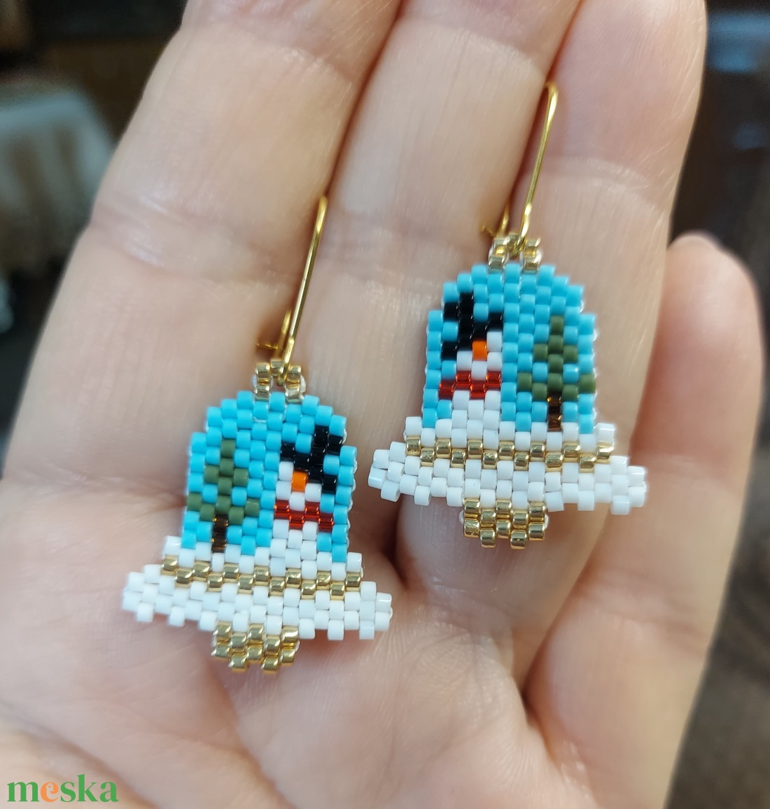 Karácsonyi harangocska gyöngyfülbevaló  - ékszer - fülbevaló - lógó fülbevaló - Meska.hu