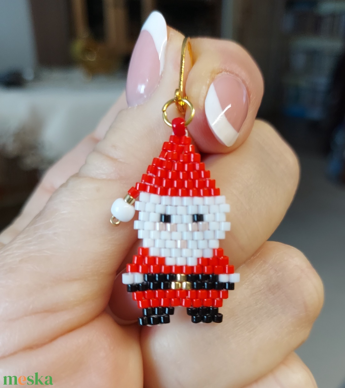 Icipici Mikulás gyöngyfülbevaló  - ékszer - fülbevaló - lógó fülbevaló - Meska.hu