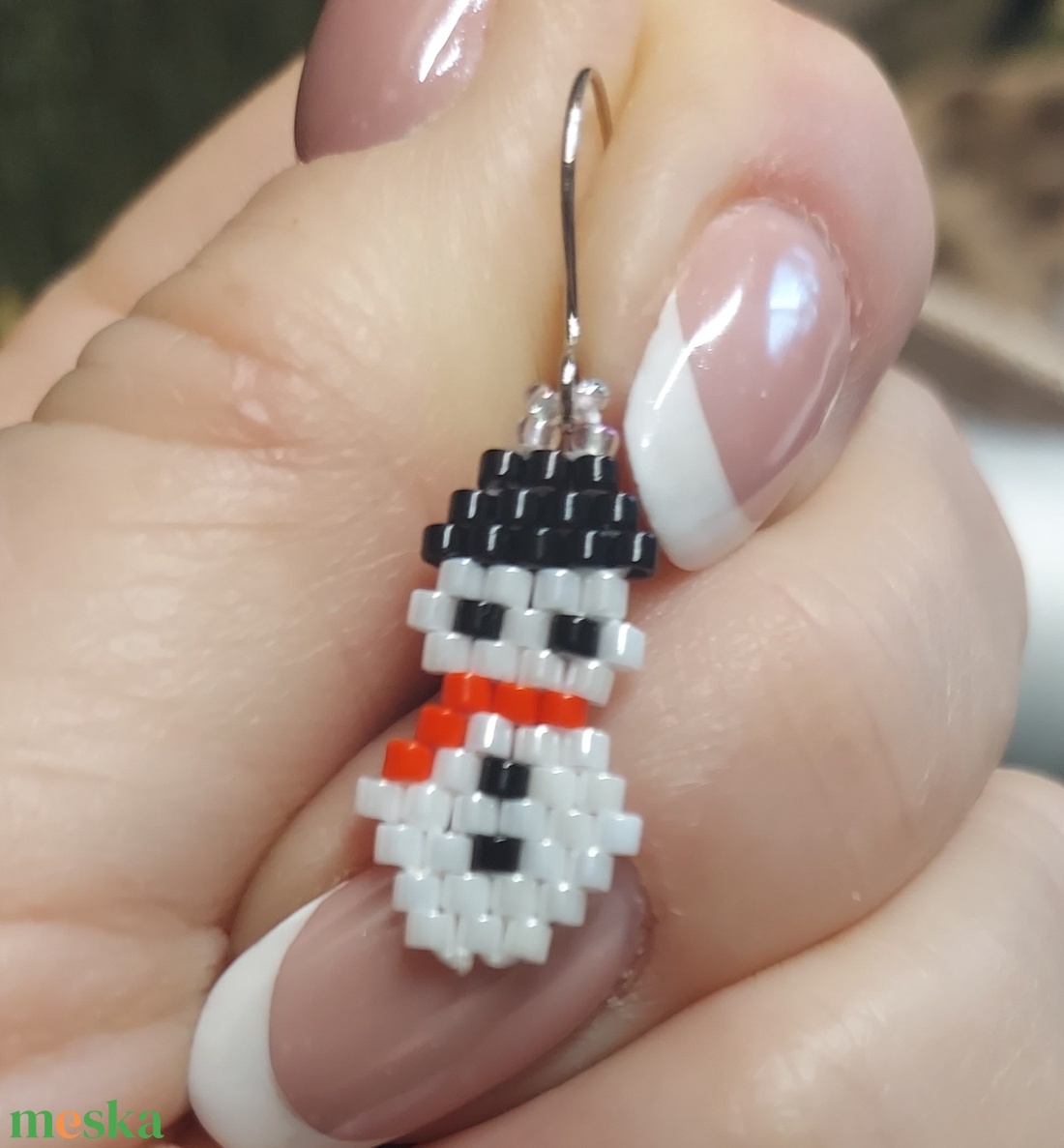 Mini hóember gyöngyfülbevaló  - ékszer - fülbevaló - lógó fülbevaló - Meska.hu