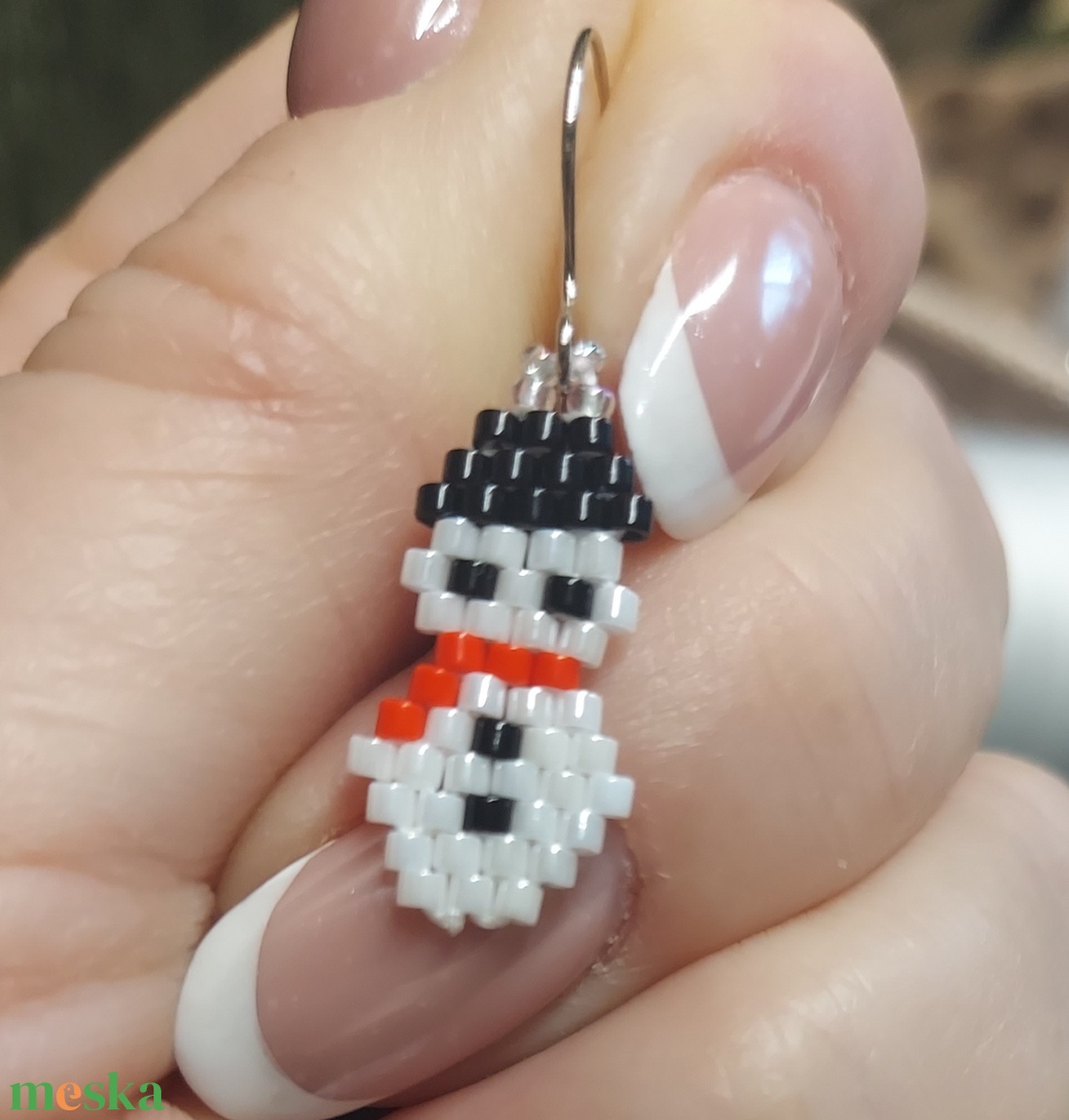Mini hóember gyöngyfülbevaló  - ékszer - fülbevaló - lógó fülbevaló - Meska.hu