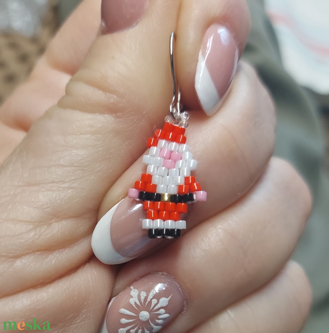 Mini Mikulás gyöngyfülbevaló  - ékszer - fülbevaló - lógó fülbevaló - Meska.hu