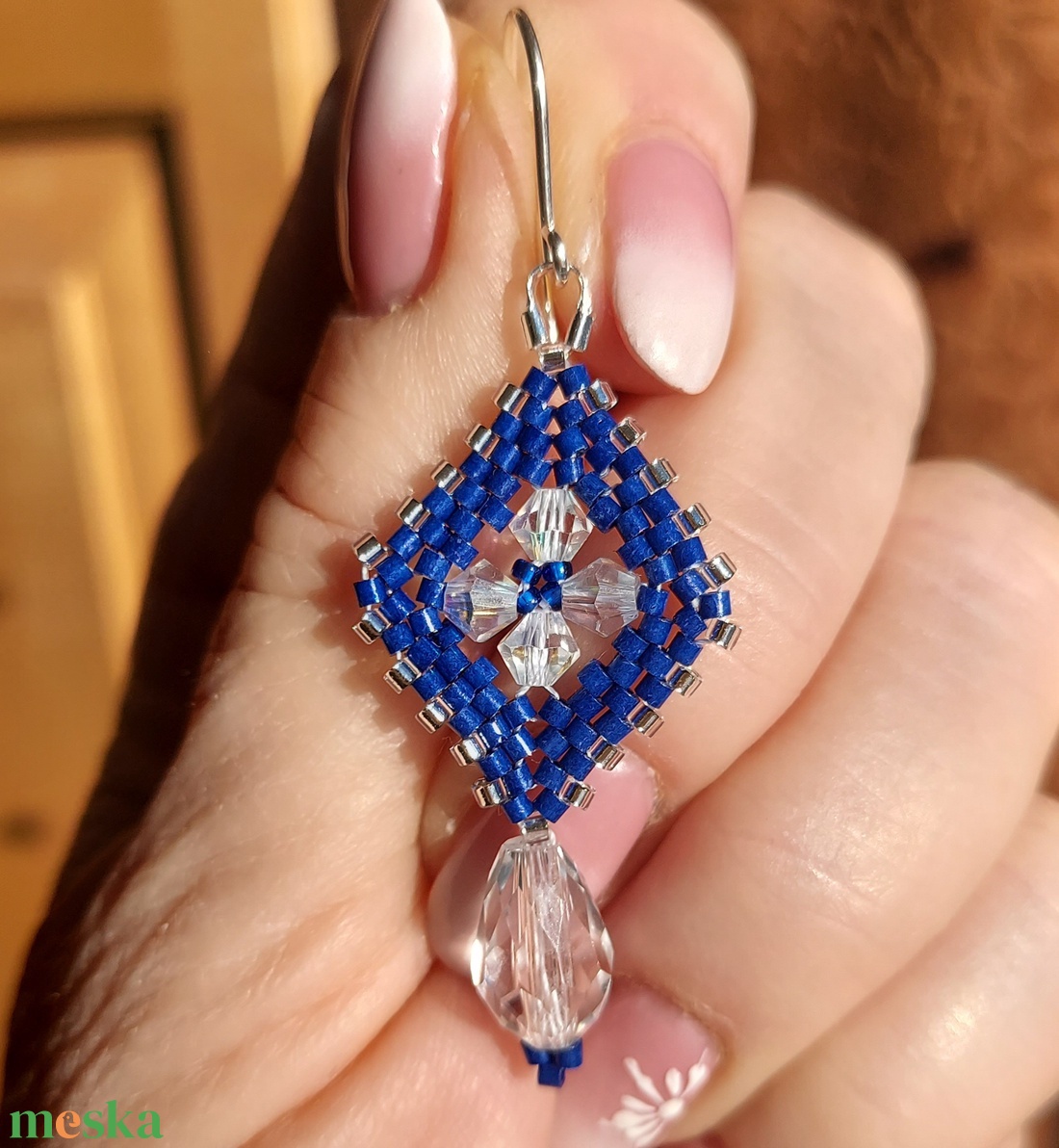 Sötétkék Swarovski gyöngyfülbevaló - ékszer - fülbevaló - lógó fülbevaló - Meska.hu