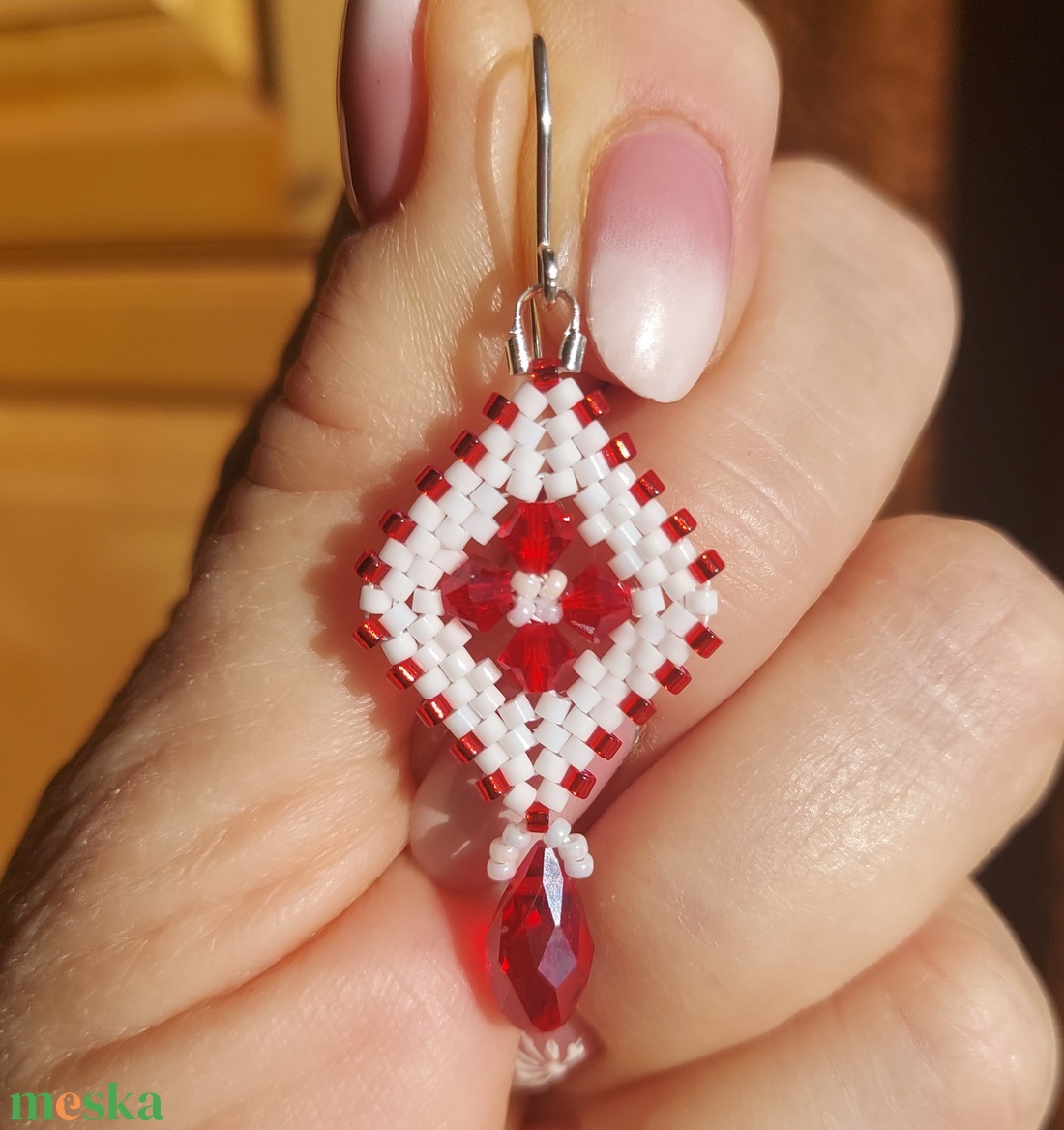 Piros Swarovski gyöngyfülbevaló - ékszer - fülbevaló - lógó fülbevaló - Meska.hu