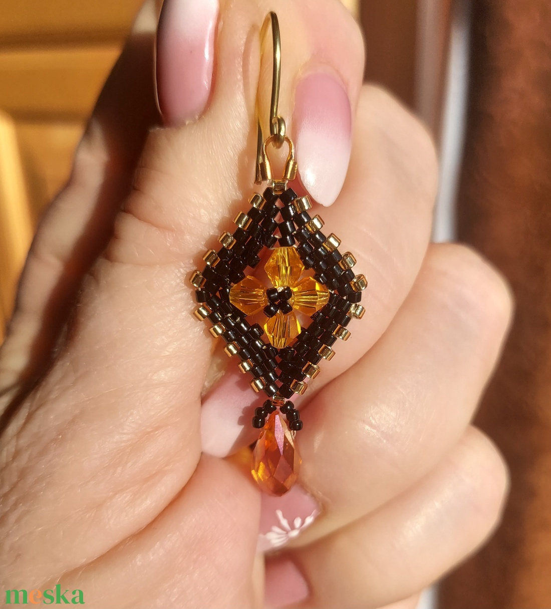 Fekete Swarovski gyöngyfülbevaló - ékszer - fülbevaló - lógó fülbevaló - Meska.hu