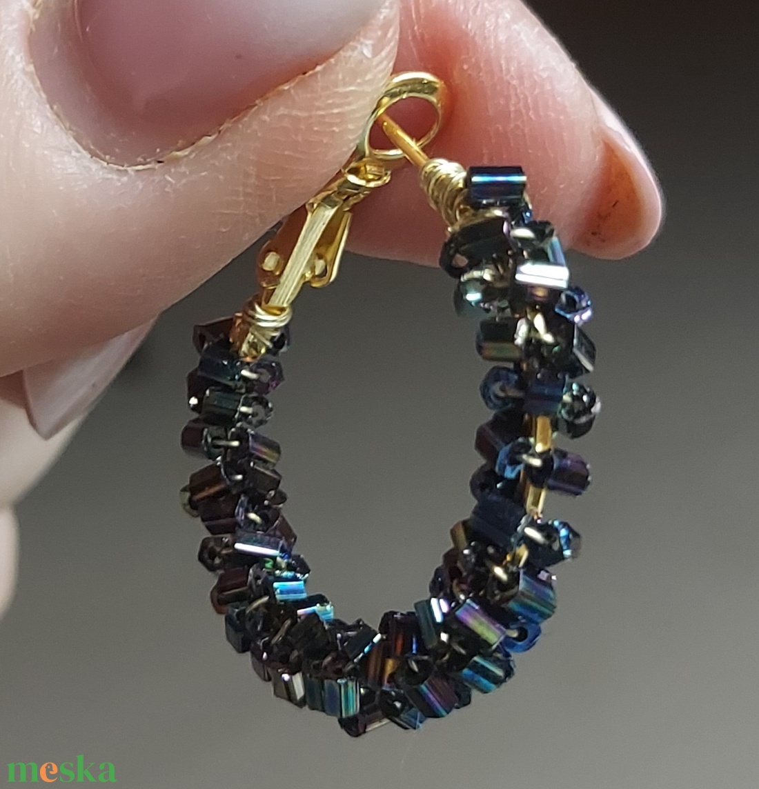 Kék gyöngyös karika fülbevaló - ékszer - fülbevaló - karika fülbevaló - Meska.hu