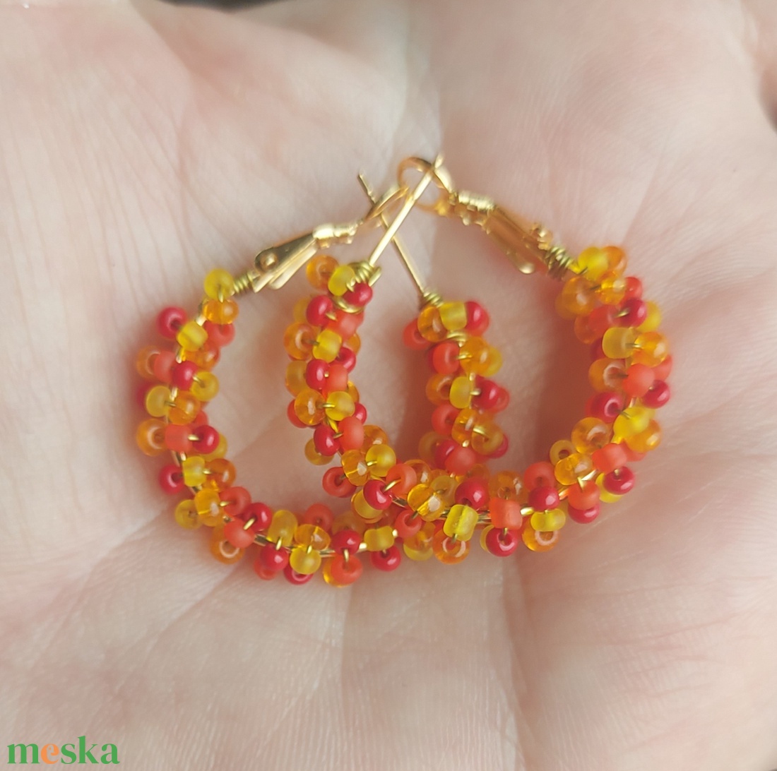 Narancs karika gyöngyfülbevaló - ékszer - fülbevaló - karika fülbevaló - Meska.hu