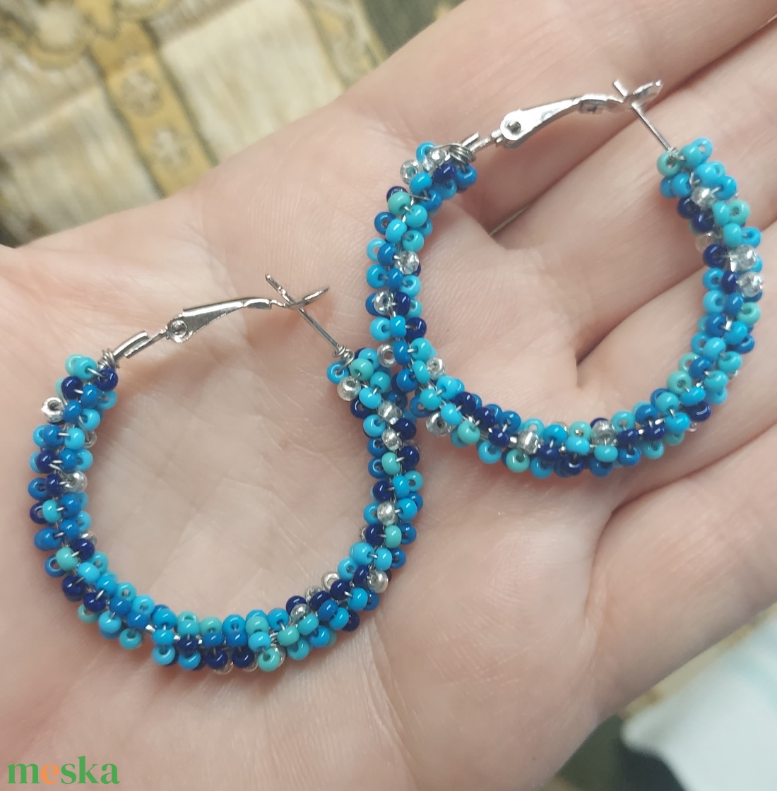 Kék karika gyöngyfülbevaló - ékszer - fülbevaló - karika fülbevaló - Meska.hu