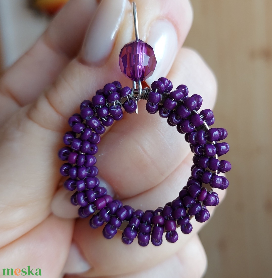 Sötétlila karika gyöngyfülbevaló - ékszer - fülbevaló - karika fülbevaló - Meska.hu