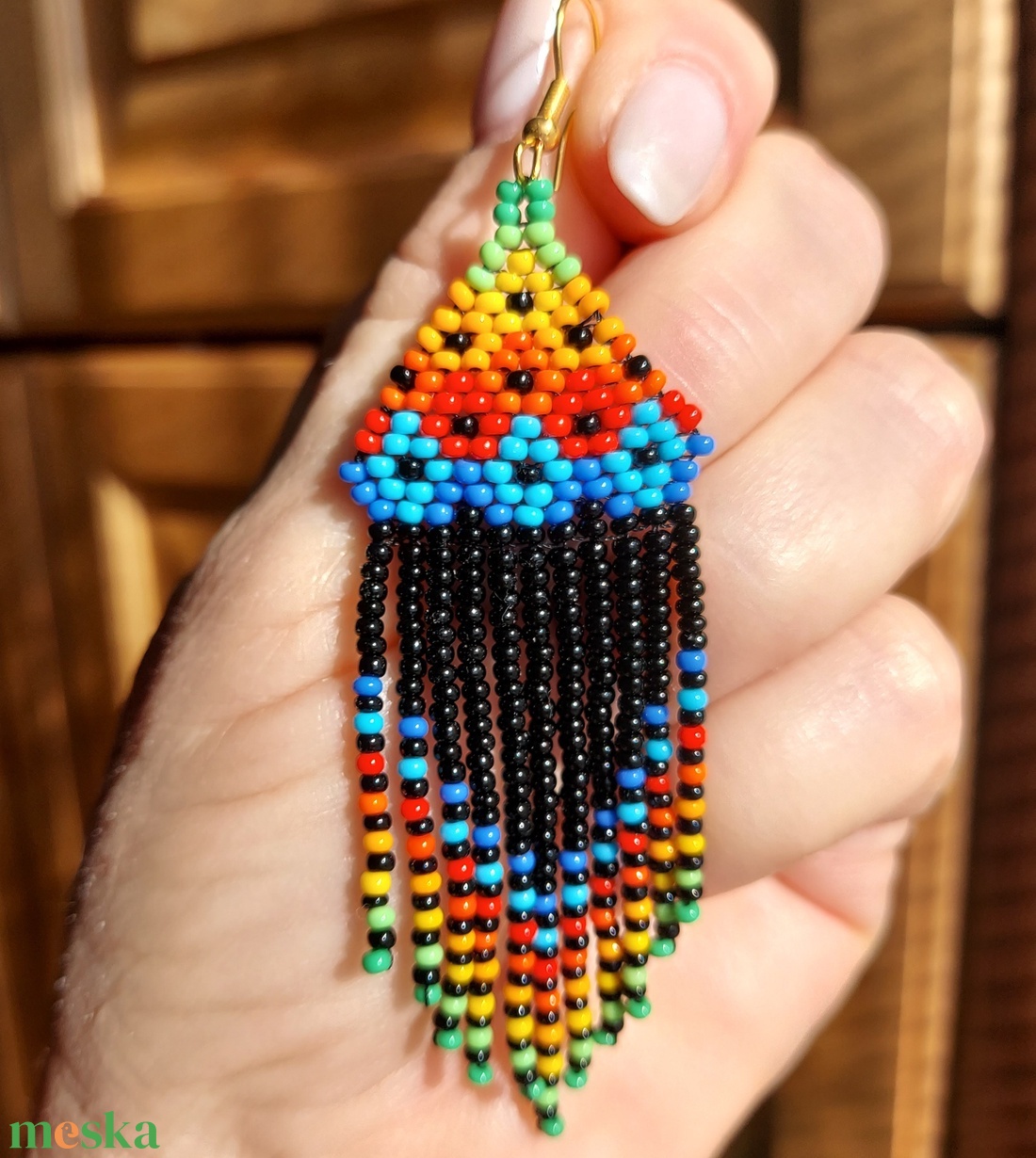 Szivárványvirágos gyöngyfülbevaló - ékszer - fülbevaló - rojtos fülbevaló - Meska.hu