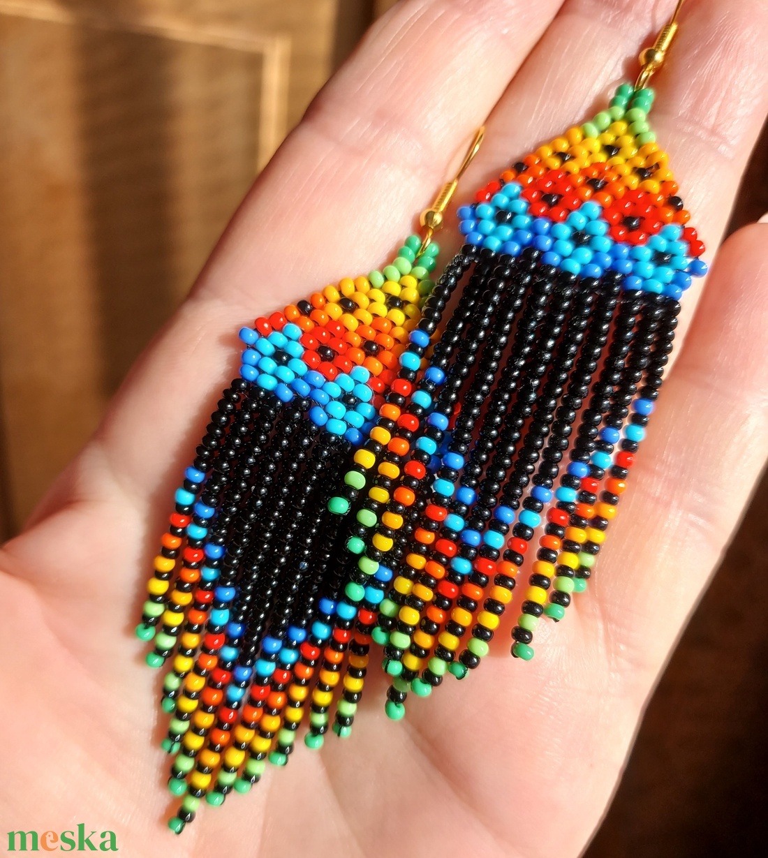 Szivárványvirágos gyöngyfülbevaló - ékszer - fülbevaló - rojtos fülbevaló - Meska.hu