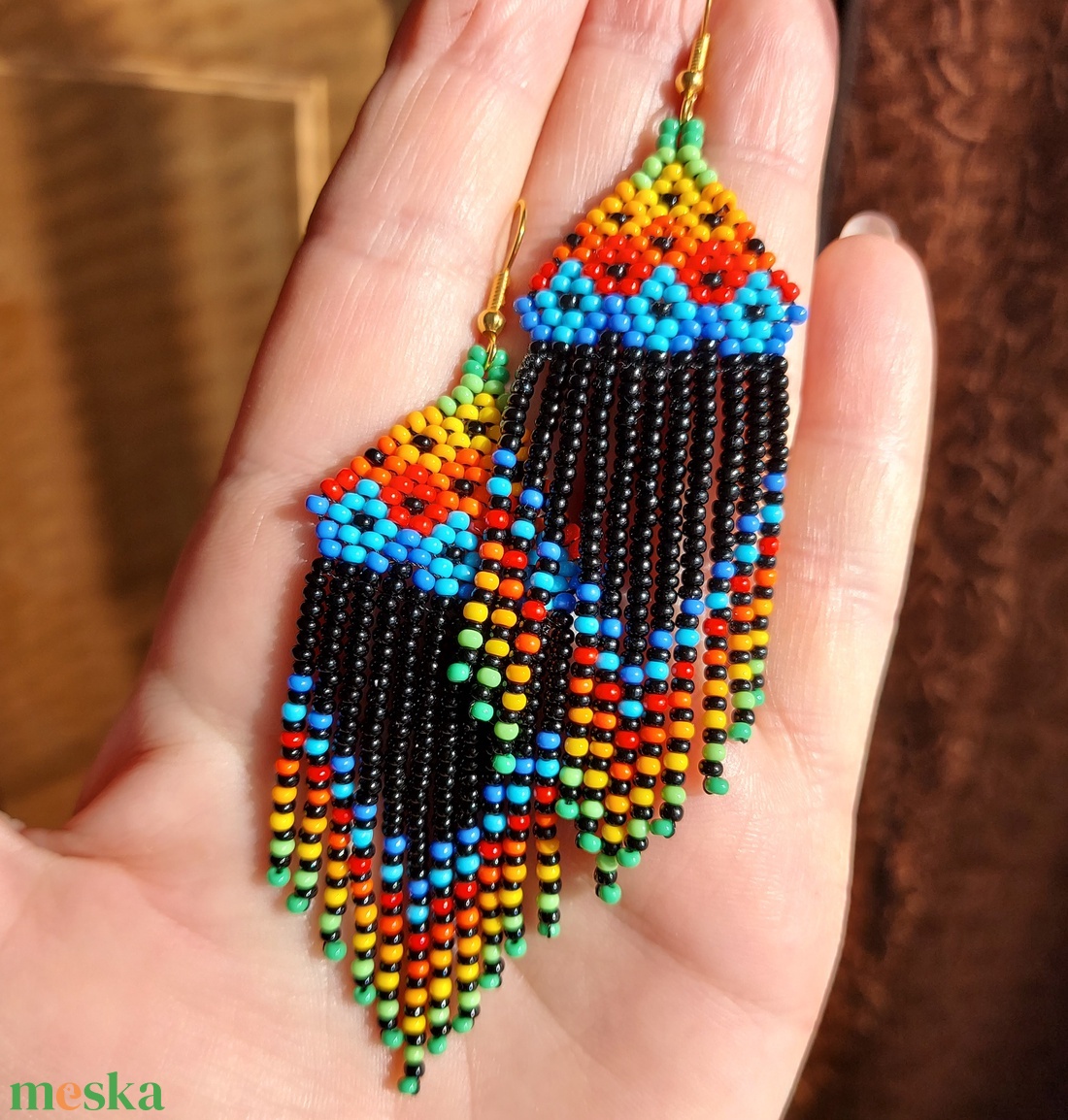 Szivárványvirágos gyöngyfülbevaló - ékszer - fülbevaló - rojtos fülbevaló - Meska.hu