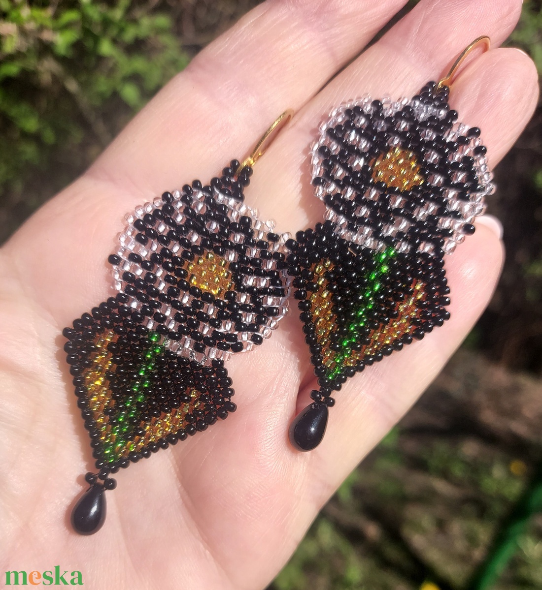 Pitypangos gyöngyfülbevaló - ékszer - fülbevaló - lógó fülbevaló - Meska.hu