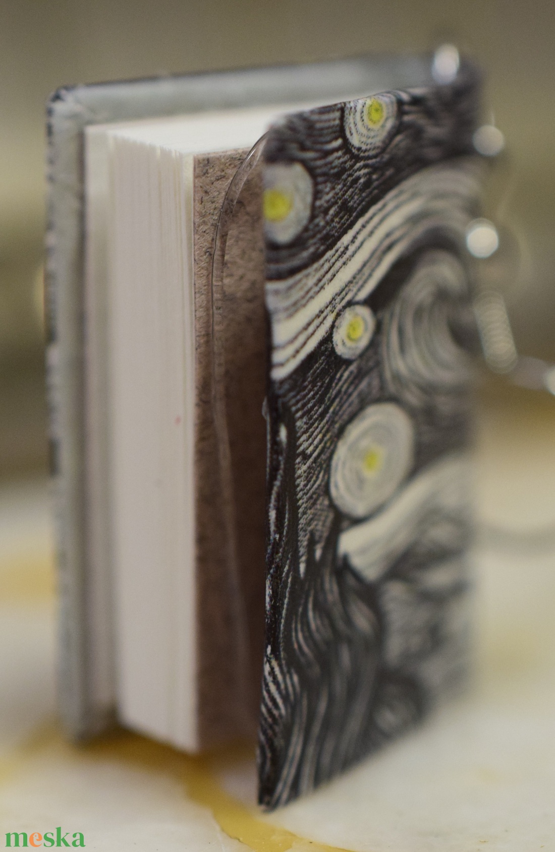 Könyv fülbevaló (csillagos éj) - ékszer - fülbevaló - lógó fülbevaló - Meska.hu