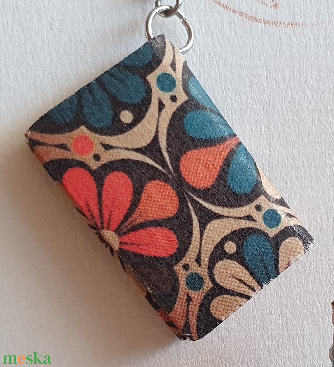 Könyv fülbevaló  - ékszer - fülbevaló - lógó fülbevaló - Meska.hu