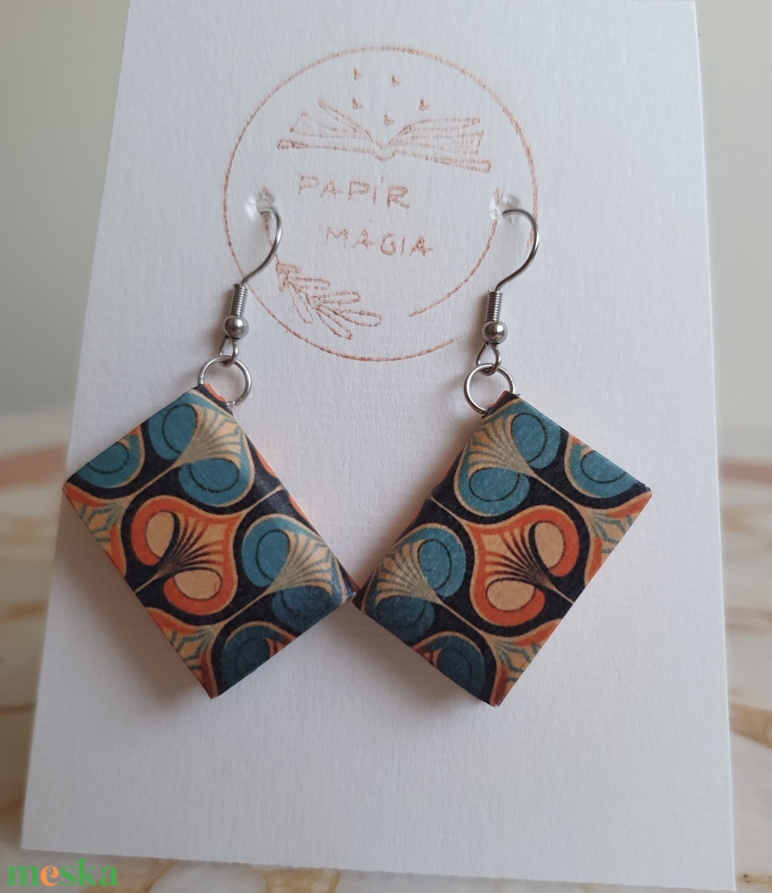 Könyv fülbevaló  - ékszer - fülbevaló - lógó fülbevaló - Meska.hu