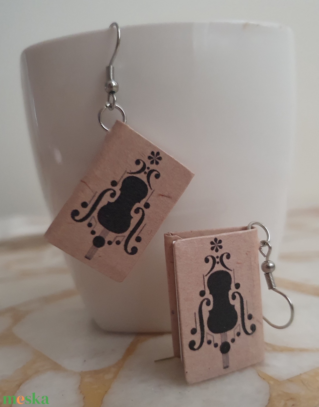 Könyv fülbevaló  - ékszer - fülbevaló - lógó fülbevaló - Meska.hu