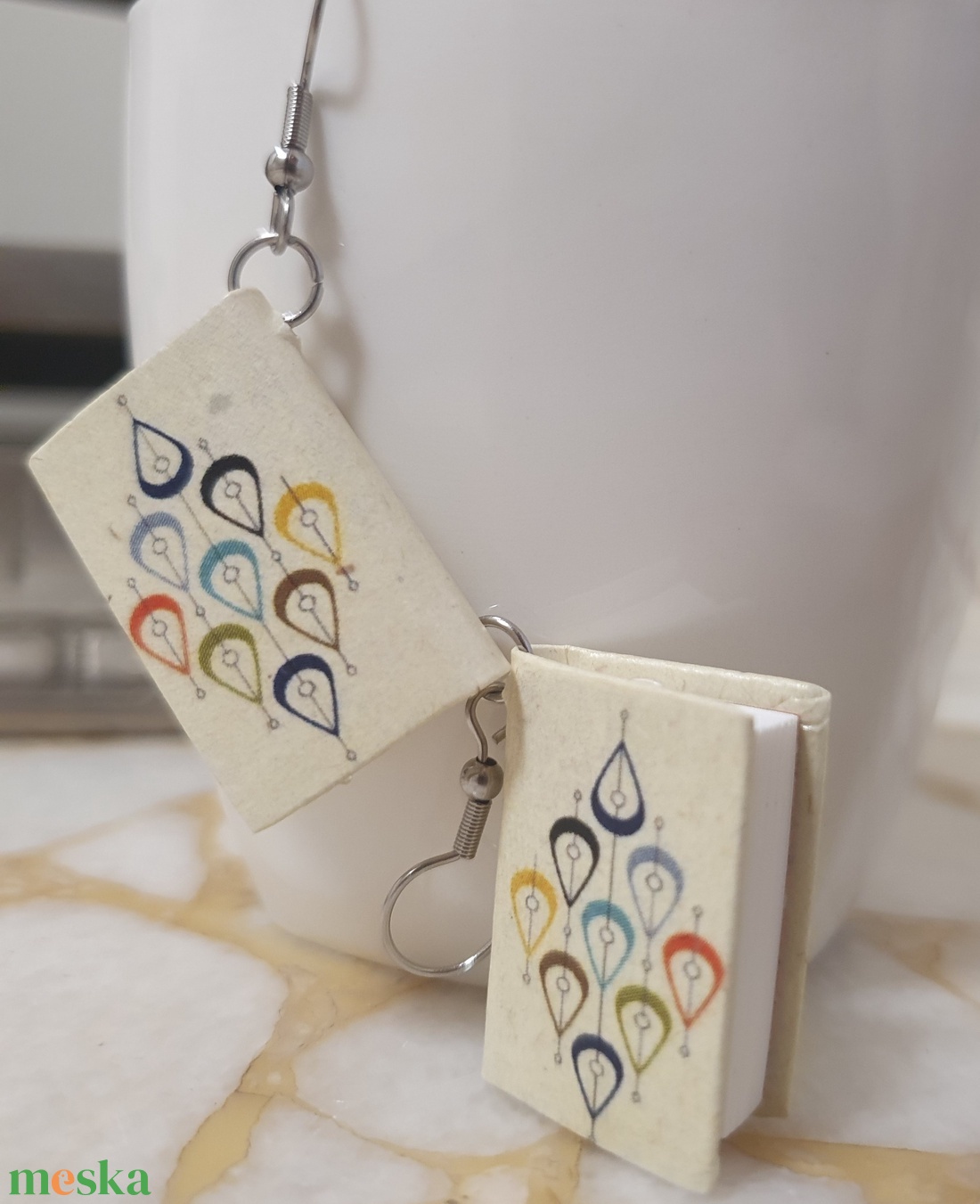 Könyv fülbevaló  - ékszer - fülbevaló - lógó fülbevaló - Meska.hu