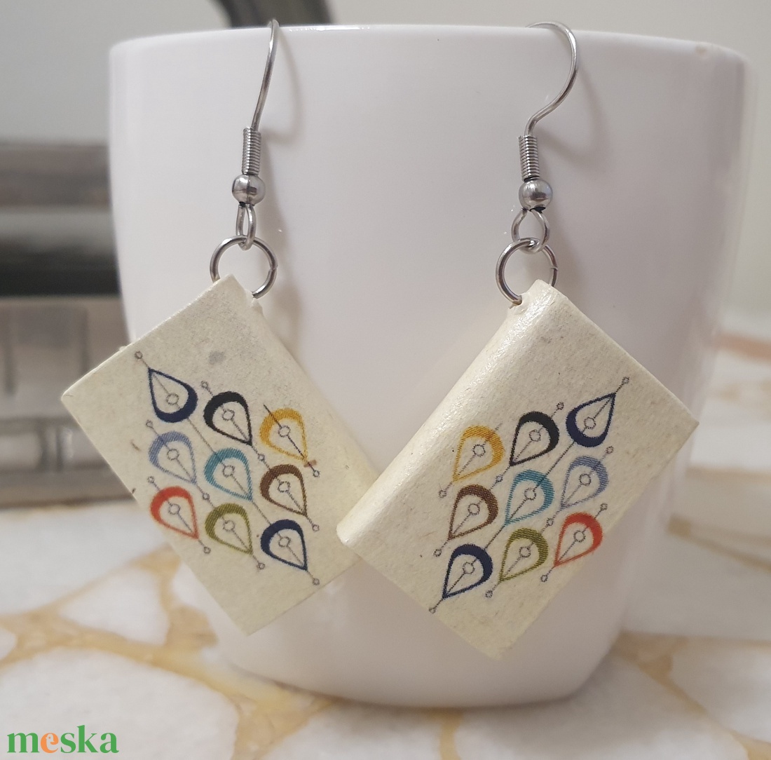 Könyv fülbevaló  - ékszer - fülbevaló - lógó fülbevaló - Meska.hu