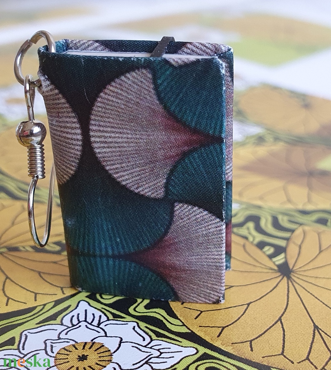 Könyv fülbevaló (legyező) - ékszer - fülbevaló - lógó fülbevaló - Meska.hu