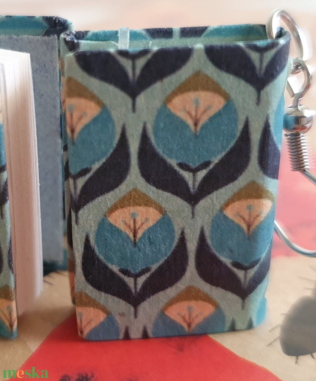 Könyv fülbevaló  - ékszer - fülbevaló - lógó fülbevaló - Meska.hu