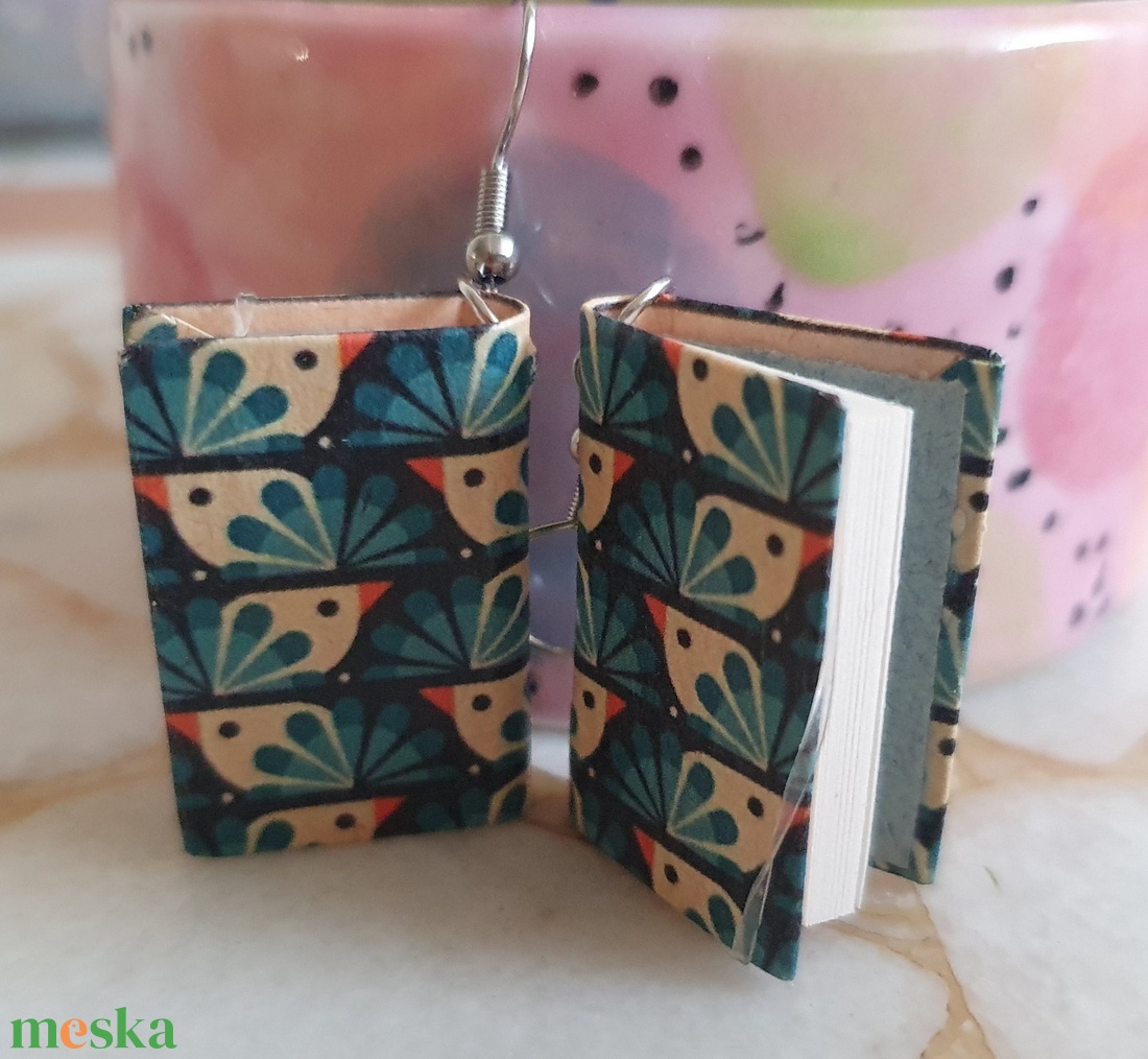 Könyv fülbevaló (madras) - ékszer - fülbevaló - lógó fülbevaló - Meska.hu