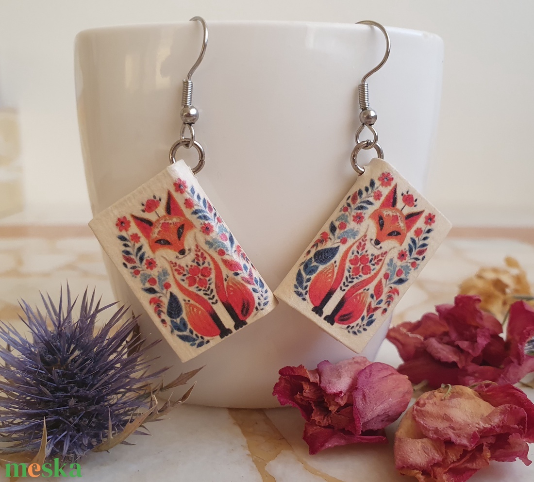 Könyv fülbevaló (róka) - ékszer - fülbevaló - lógó fülbevaló - Meska.hu