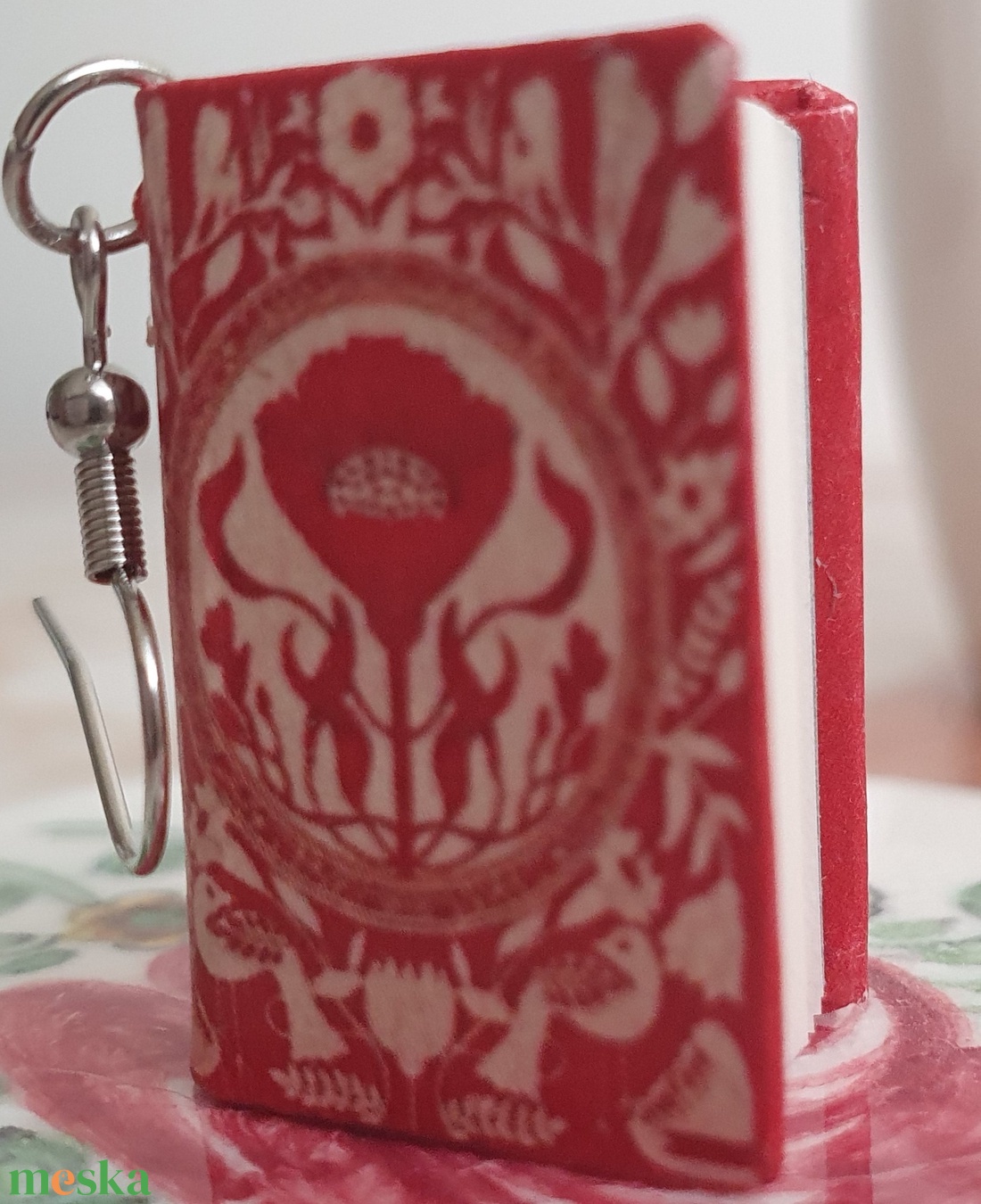 Könyv fülbevaló  - ékszer - fülbevaló - lógó fülbevaló - Meska.hu